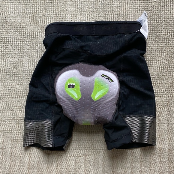 SUGOI Evolution shorties - Picture 4 of 4